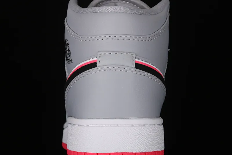 All categories Air Jordan Jordan series basketball shoes Air Jordan 1 Mid Air Jordan 1 mid AJ1 Joe 1 mid gray red 555112-060